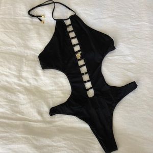 SOLD Beach Bunny Monokini
